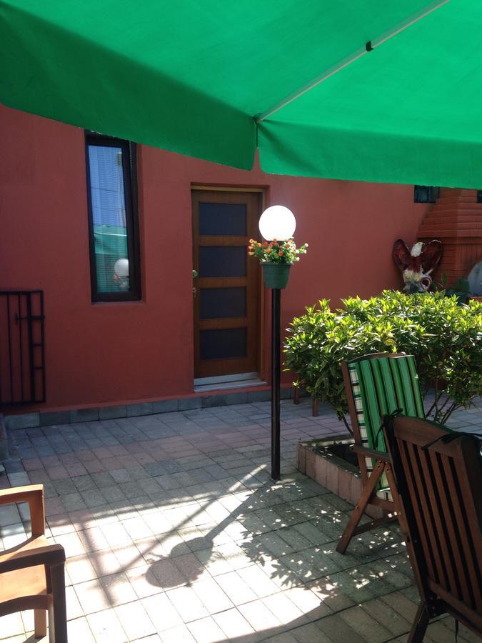 Nana'S House Hotel Batumi Exterior photo